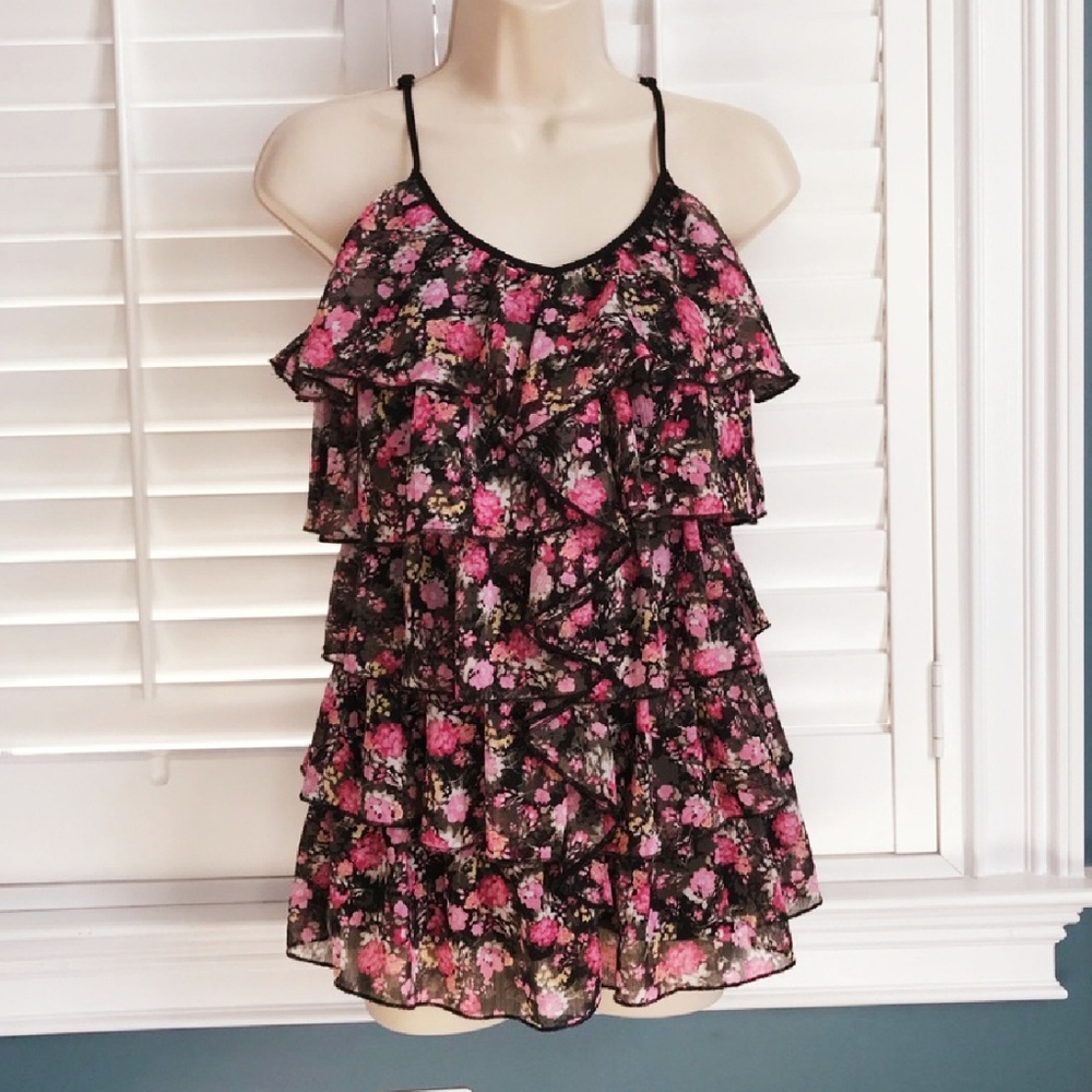 Candie's floral ruffle top
